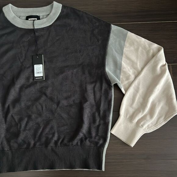 NWT Monrow Color Block Relaxed Sweater, XS - Picture 4 of 8